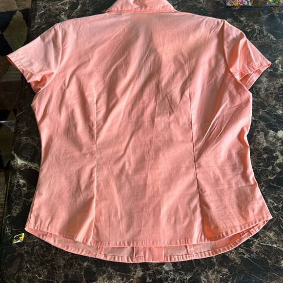 NWT Women’s Button Down Shirts - Picture 6 of 11